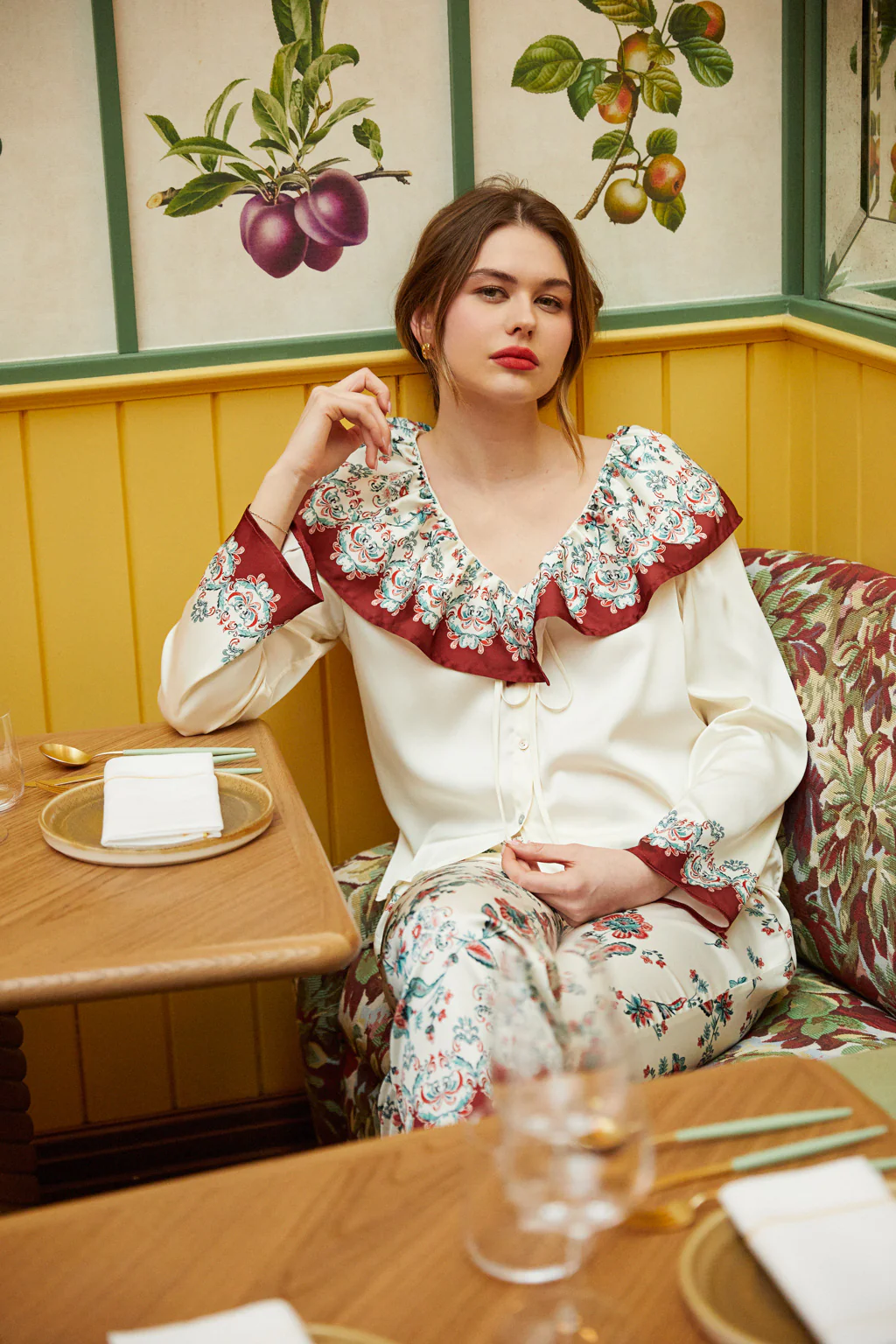 Chemise à col large à imprimé - fleur vintage – Image 5