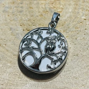 Pendentif en Howlite avec arbre et hibou