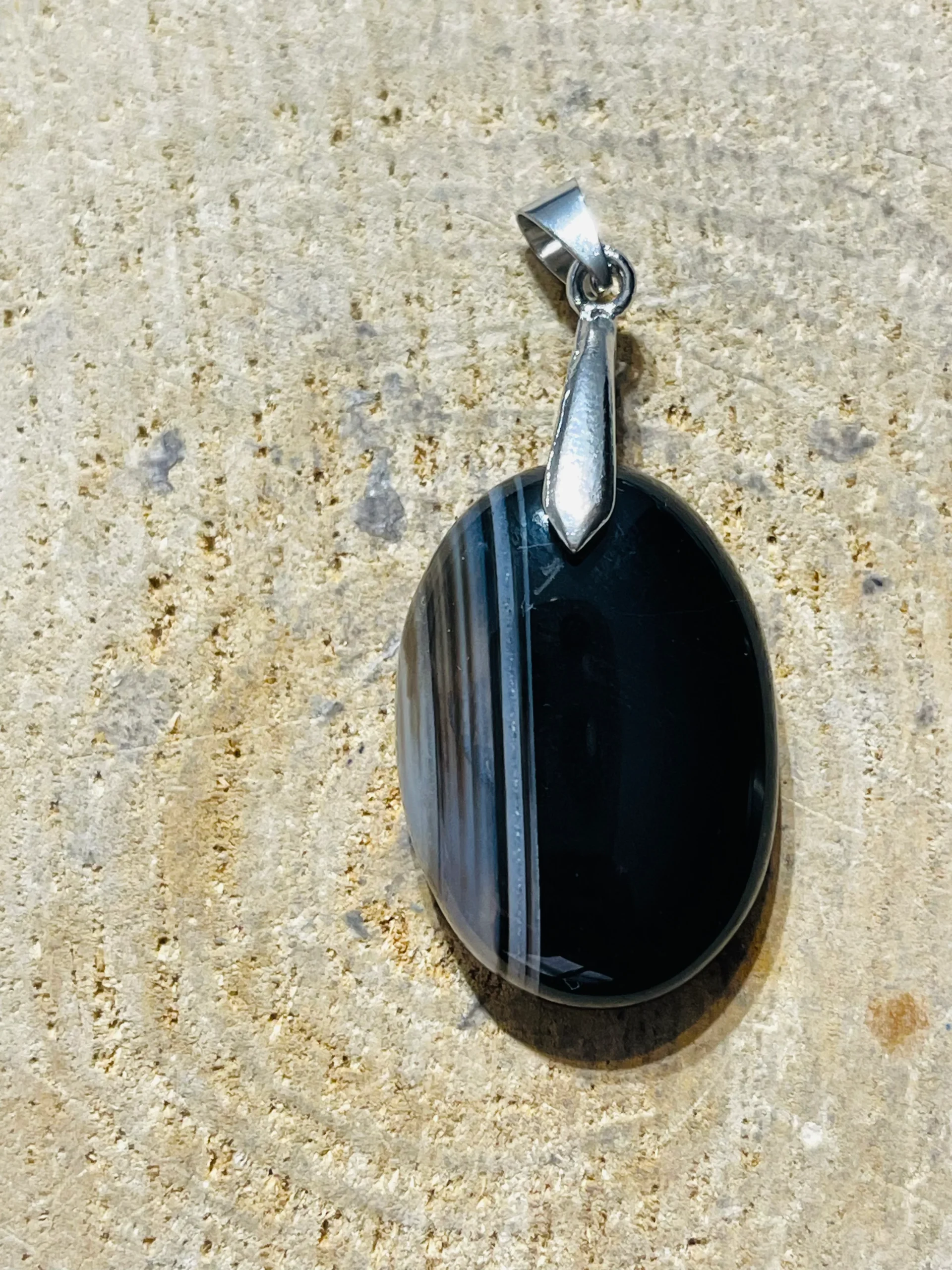 Pendentifs en Agate à bandes au choix (2) – Image 6