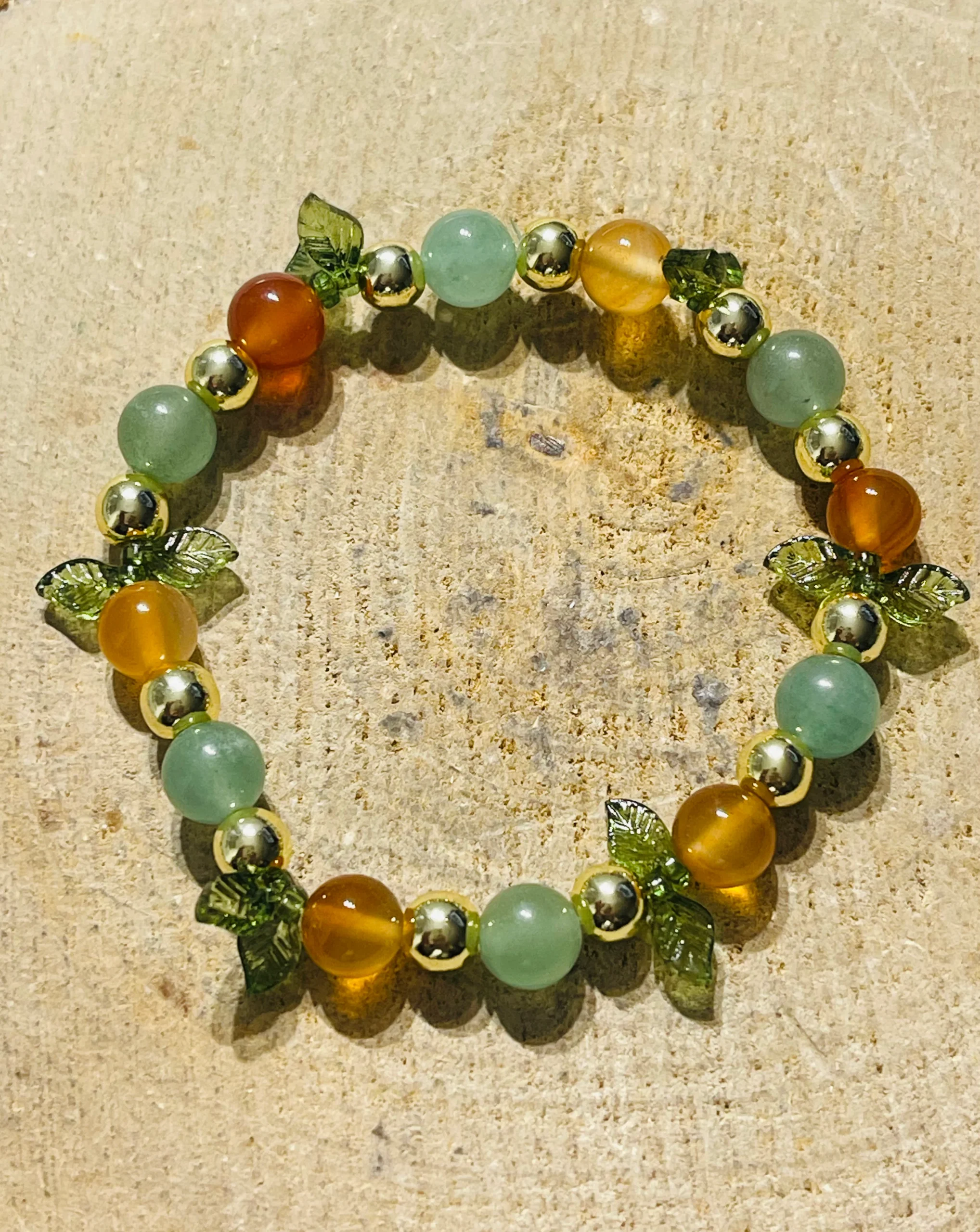 Lot de 5 Bracelets de perles en pierres naturelles en Cornaline et Aventurine verte (94) – Image 2