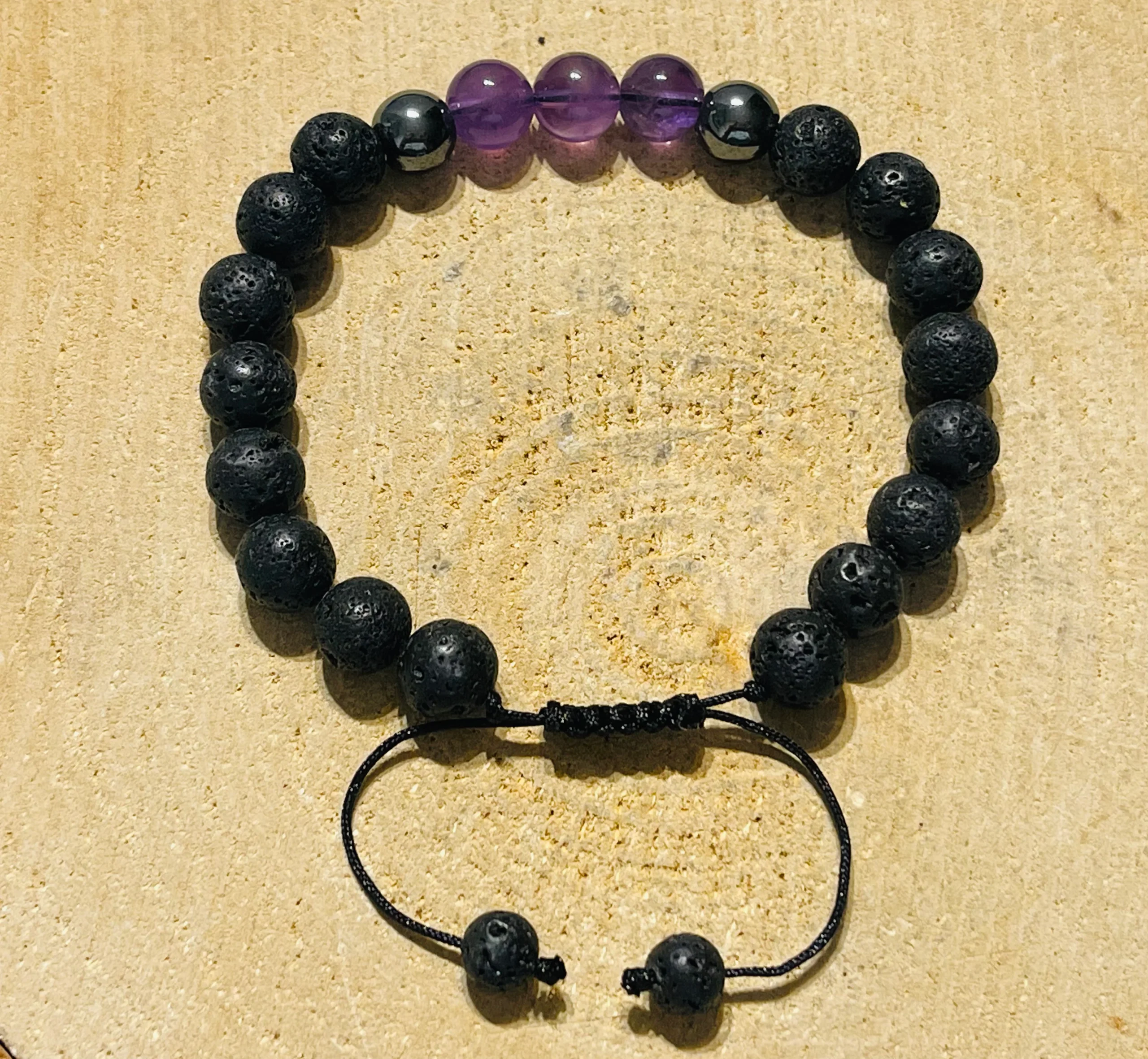 Lot de 5 Bracelets réglables en perles naturelles en Pierre de lave, Hématite et Améthyste (8) – Image 2