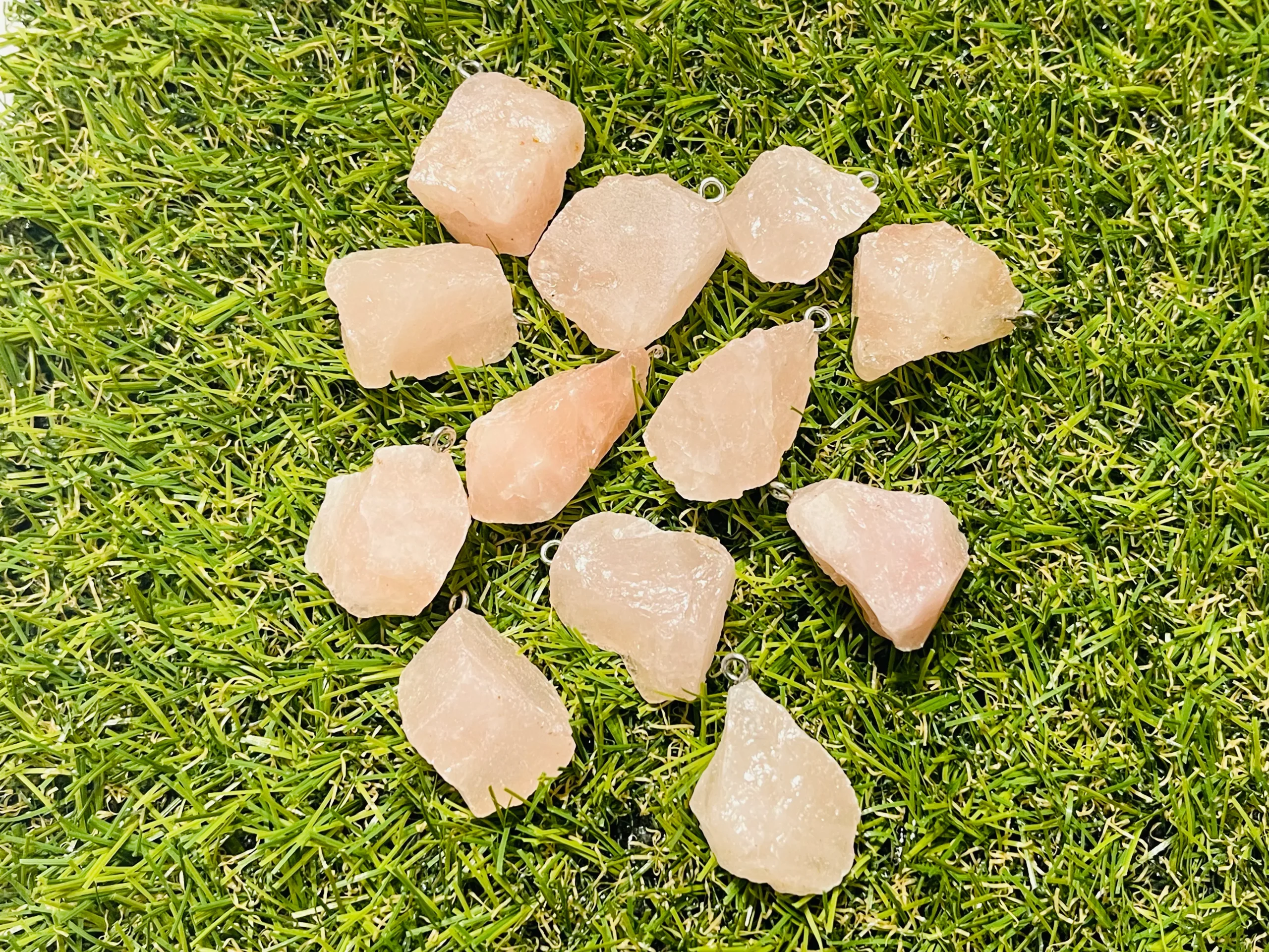 Pendentif en Quartz rose brut – Image 2