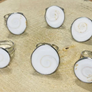 Bague sertie d'un œil de Sainte Lucie / Shiva, Taille 57-64 (réglable)