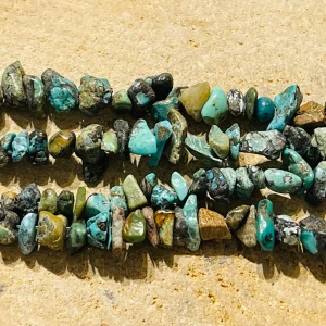 Perles naturelles chips / pépites en Chrysocolle 4-12 mm (fil de 40 cm)