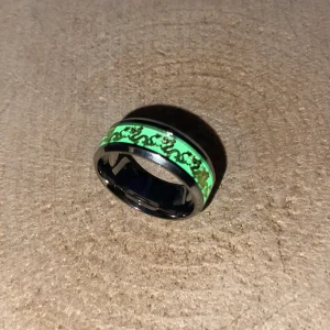 Bague phosphorescente en Acier avec dragon doré, Taille 57