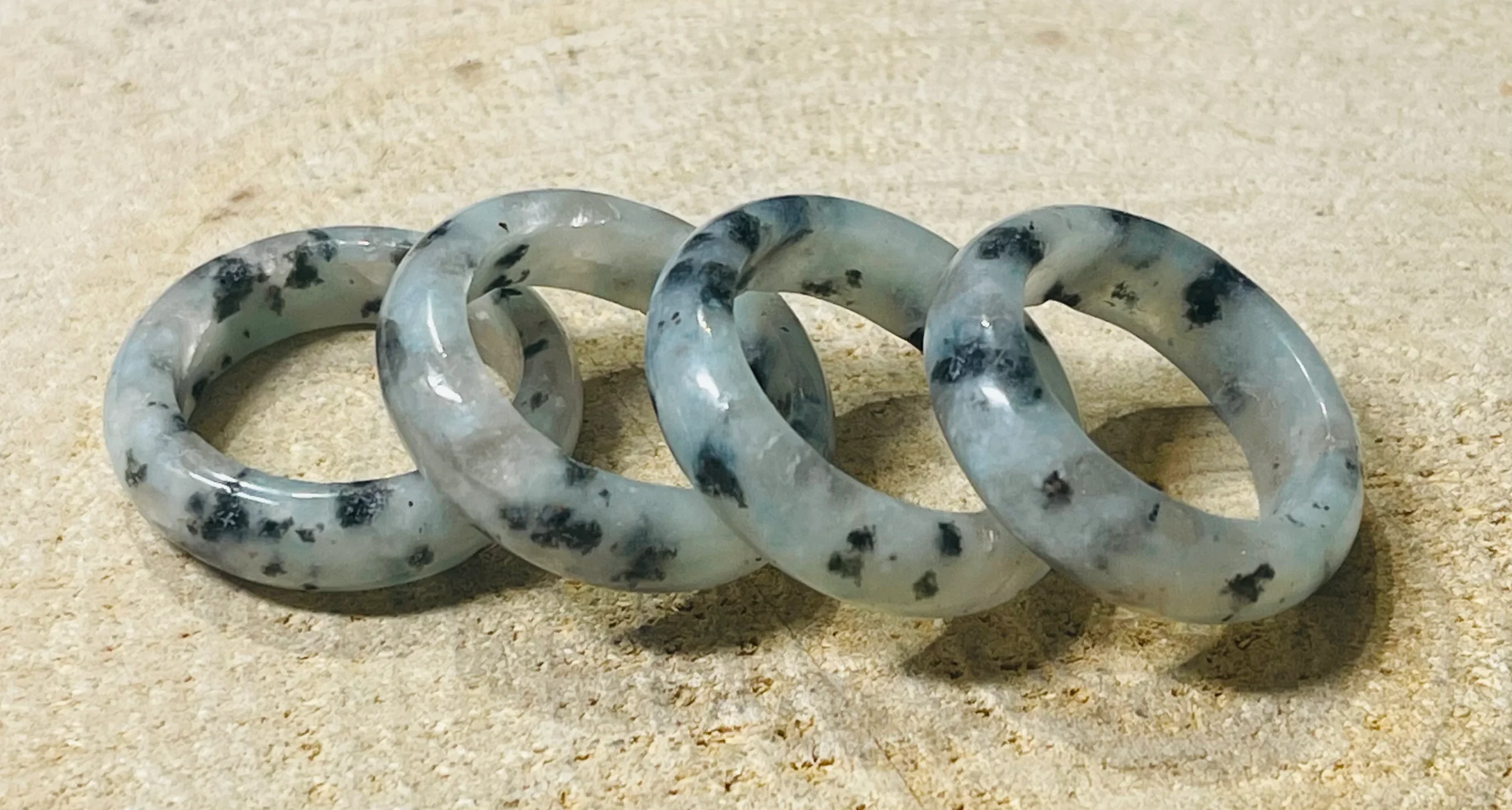 Bague en Jaspe Kiwi, Taille 57 – Image 3