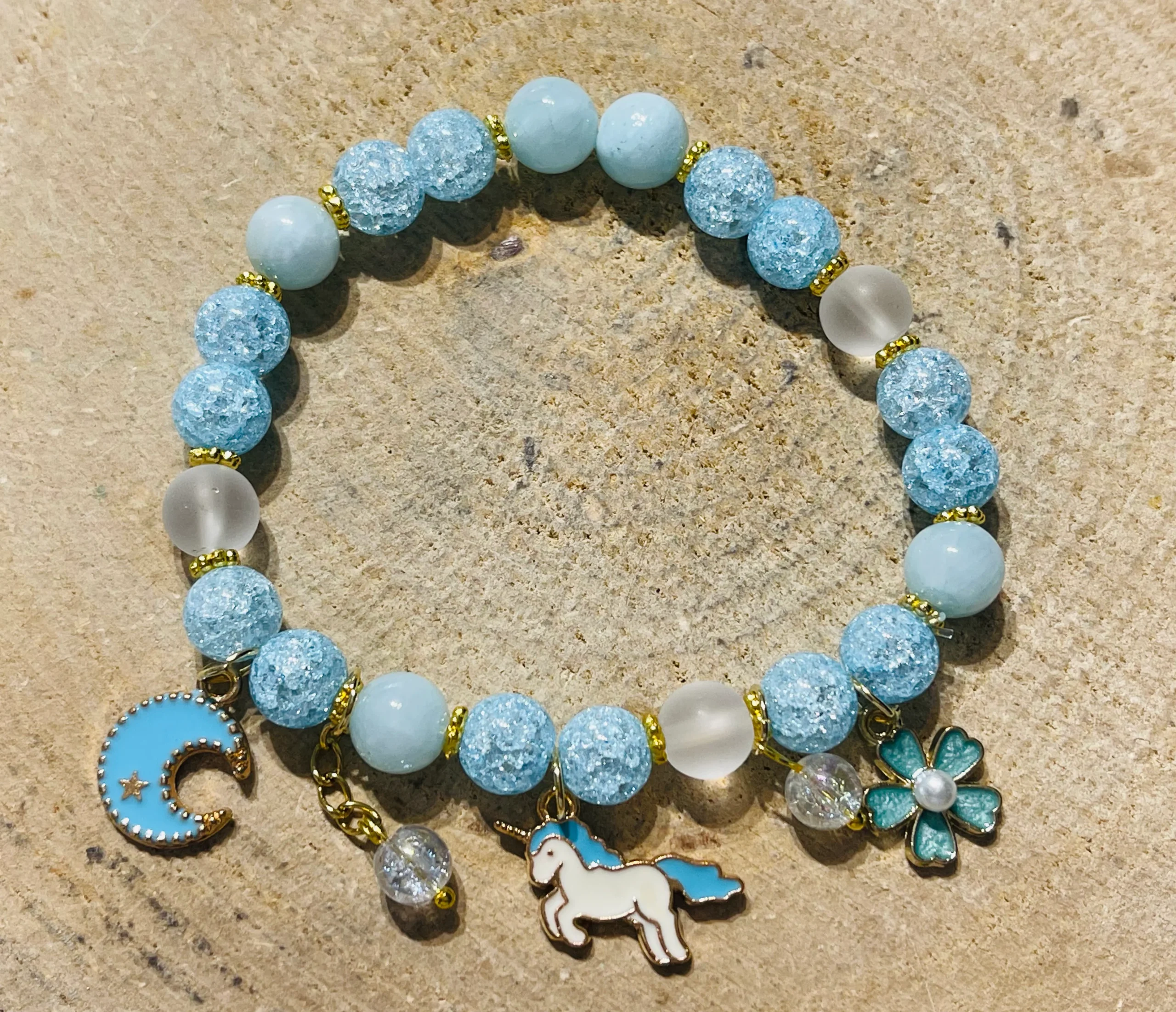 Lot de 5 Bracelets en perles en pierre naturelle Jade 8 mm, licorne, fleur (79) – Image 2