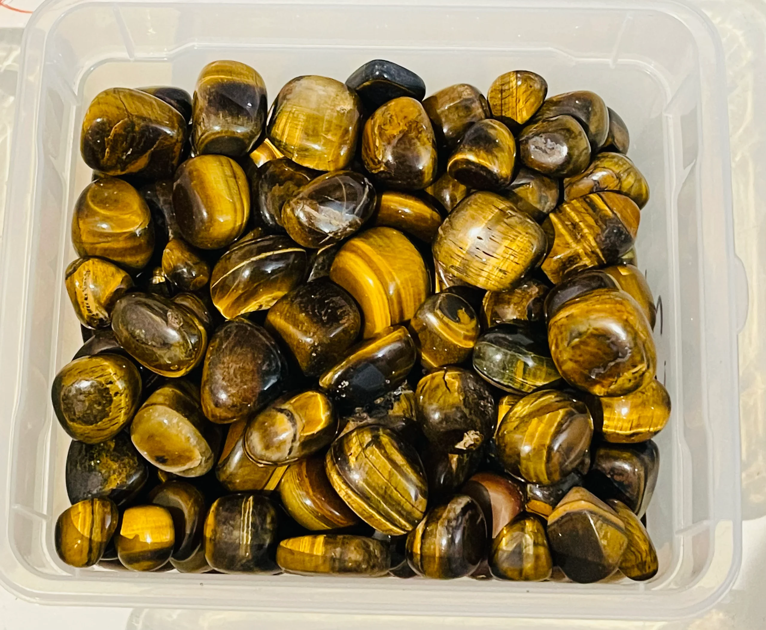 Lot de 5 pierres roulées naturelles en Oeil de tigre – Image 2