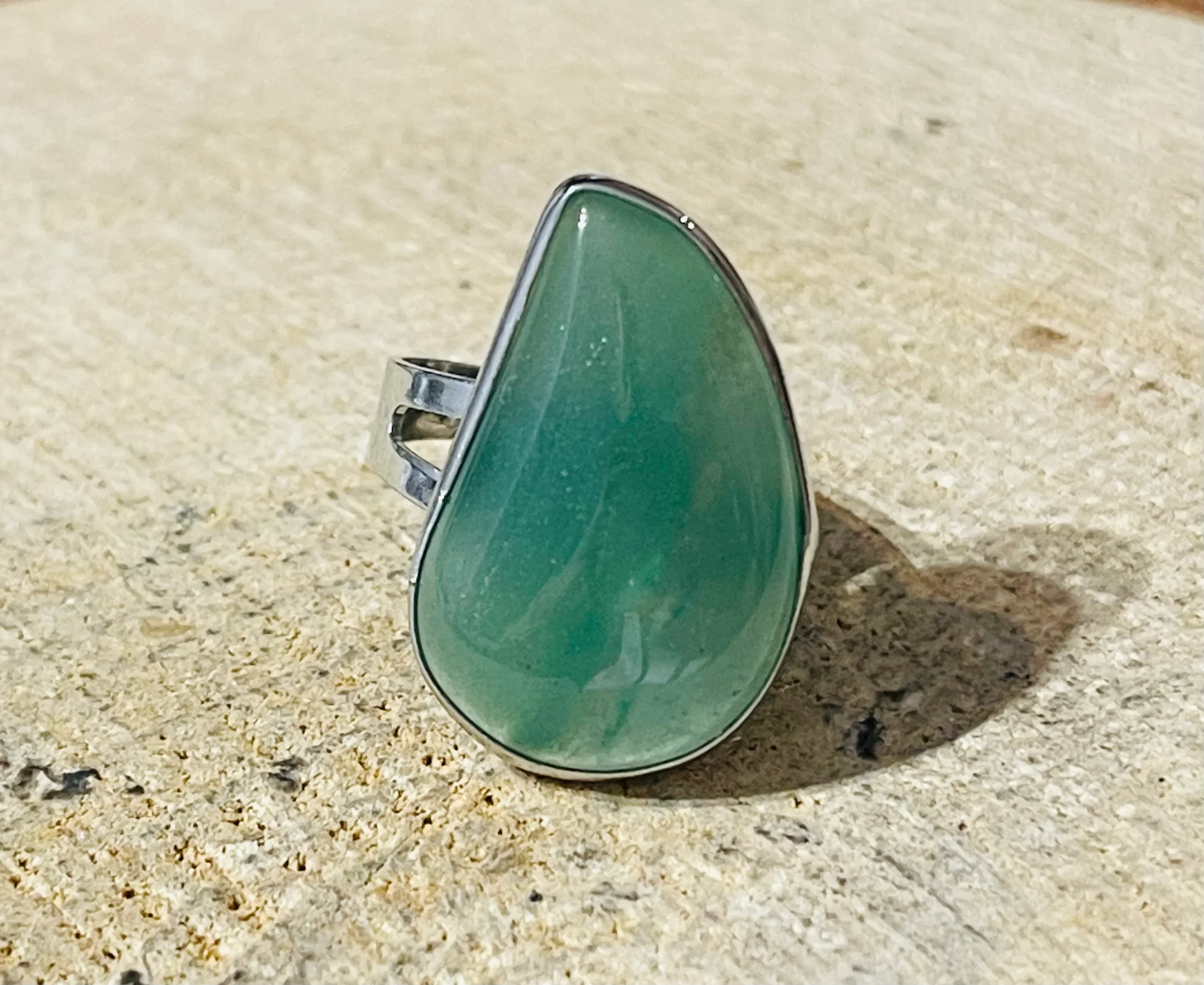 Bague sertie d’une Aventurine verte, taille réglable – Image 2