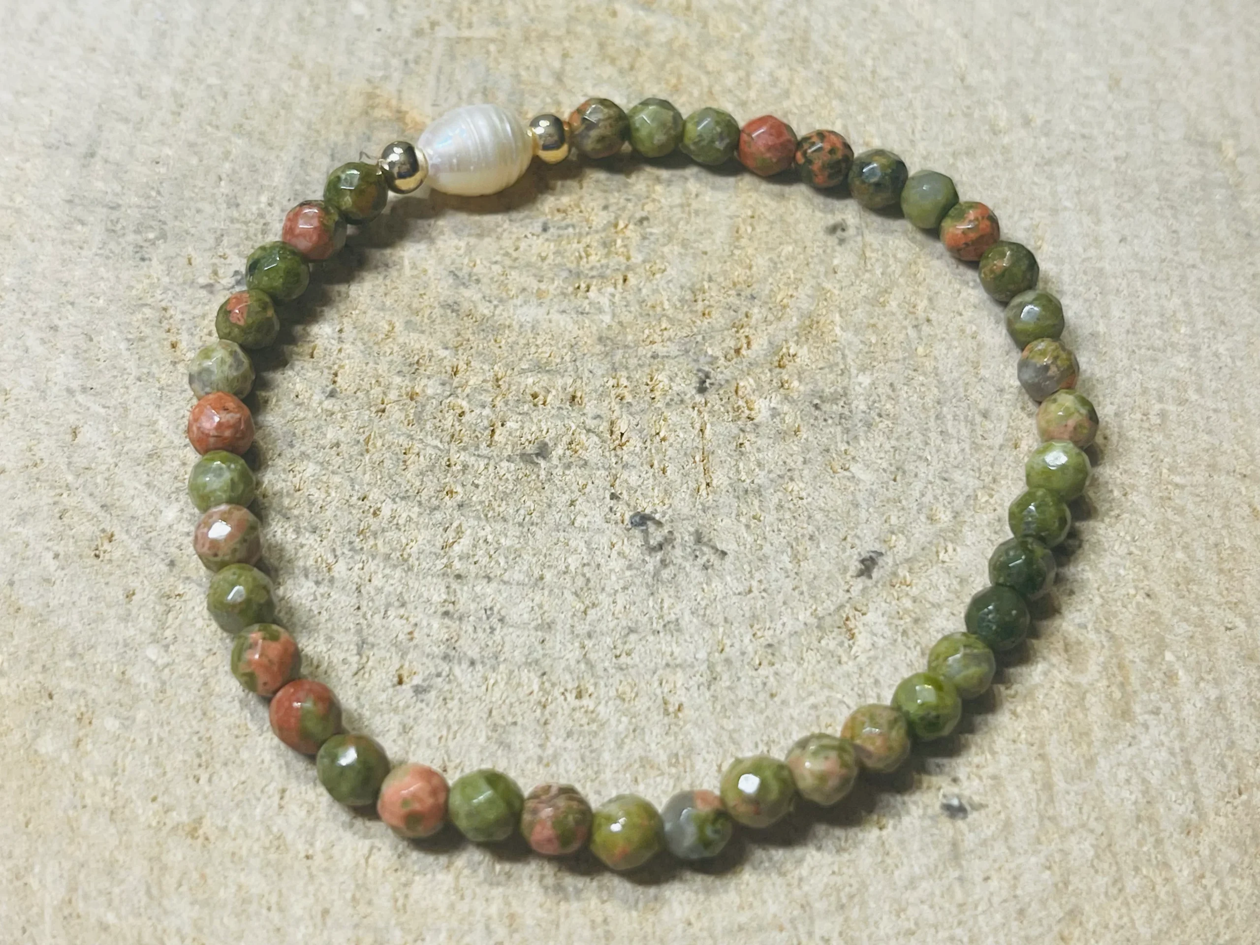 Lot de 5 Bracelets en perles naturelles en Unakite et perle de culture (39) – Image 3