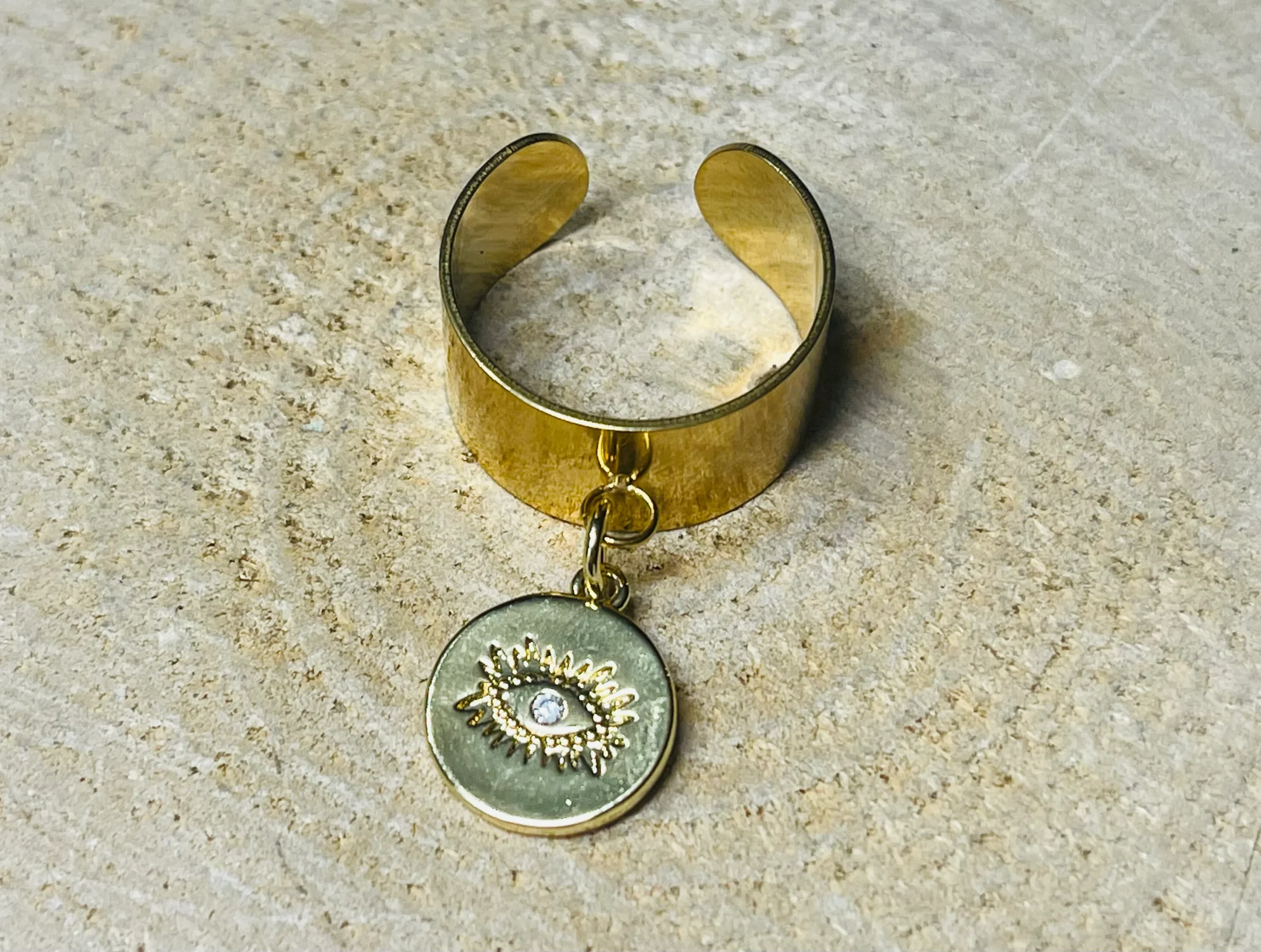 Bague avec oeil et diamant Cz, Taille 57-63(réglable) – Image 3