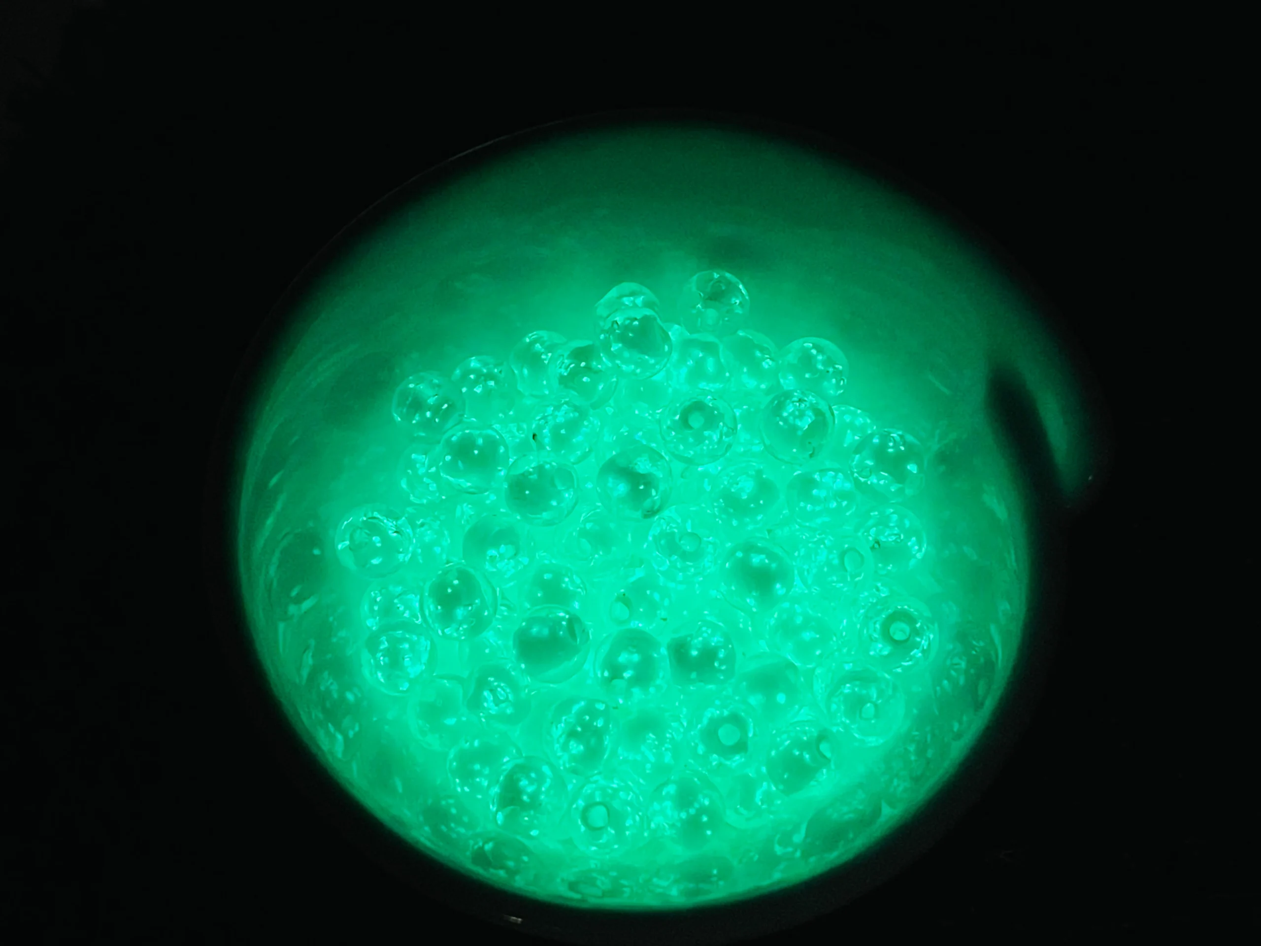 Lot de Perles Lumineuses en verre blanches 8 mm pour bracelet – Image 2