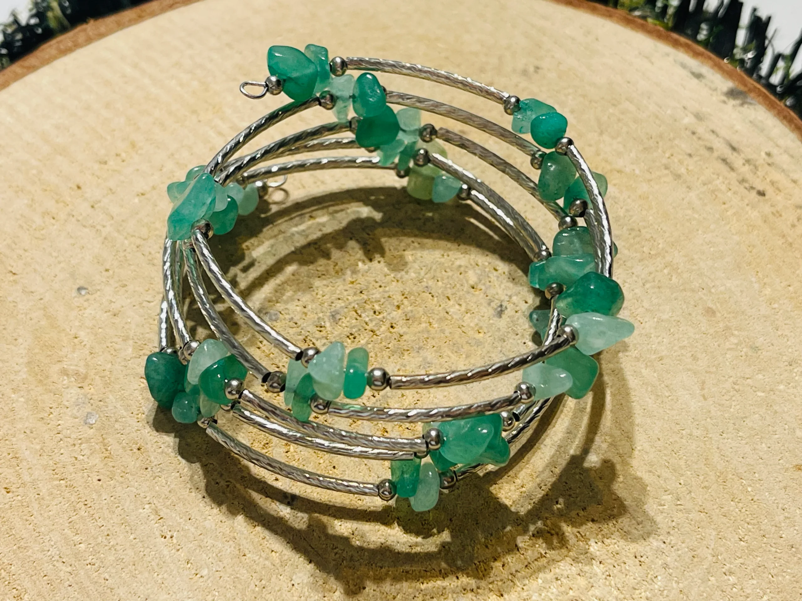 Lot de 5 Bracelets fil à mémoire en perles naturelles en Aventurine verte (5) – Image 3