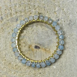 Pendentif en perles naturelles d’Aigue marine