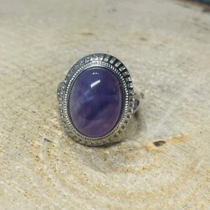 Bague sertie d'une Amethyste , Taille 57