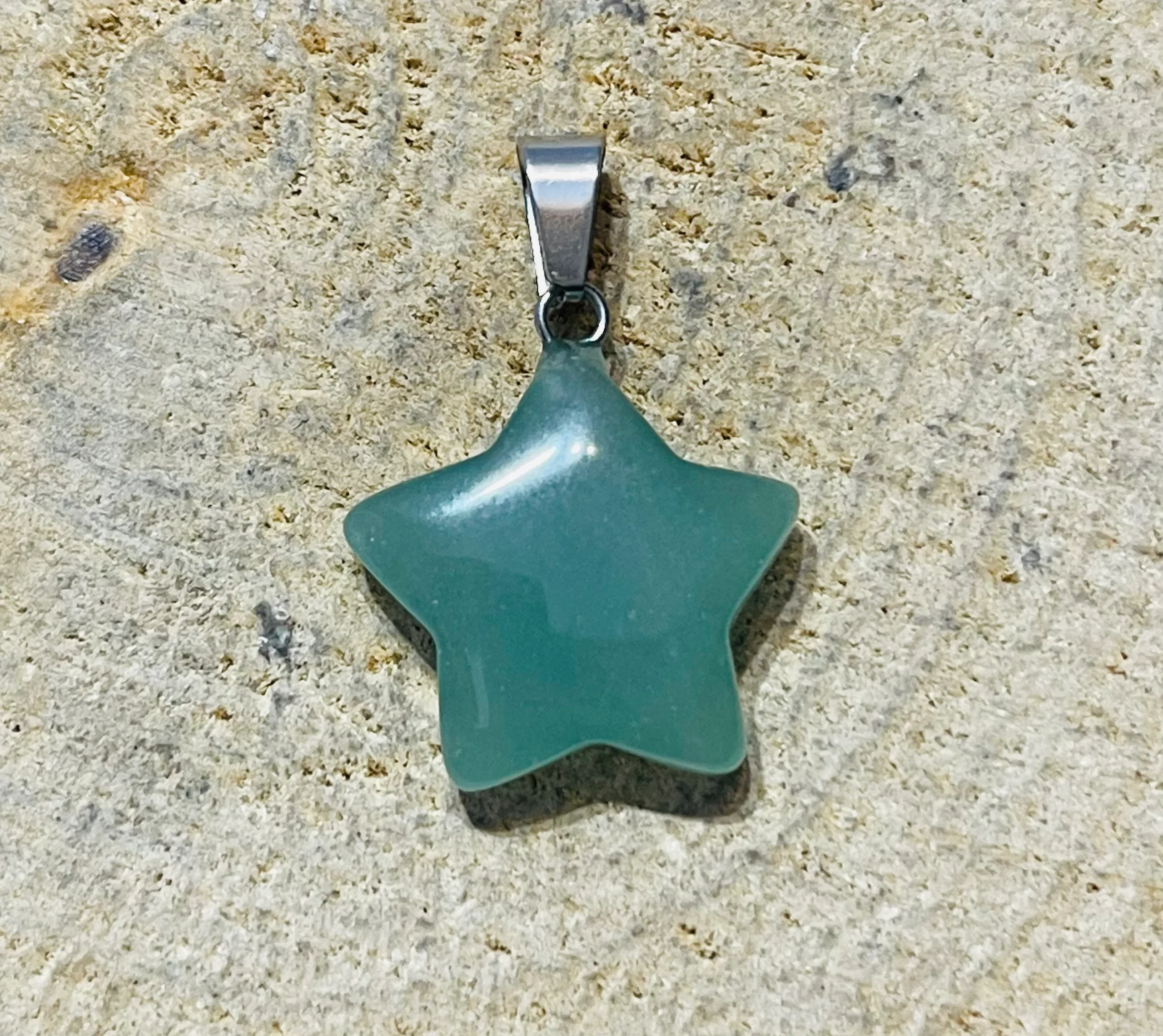 Pendentif Étoile en Aventurine verte