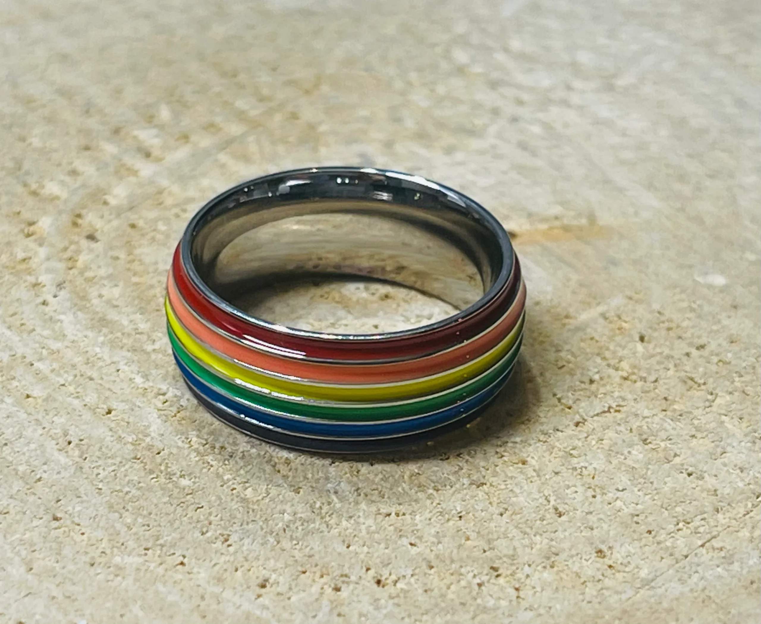 Bague arc en ciel LGBT, Taille 55 – Image 3