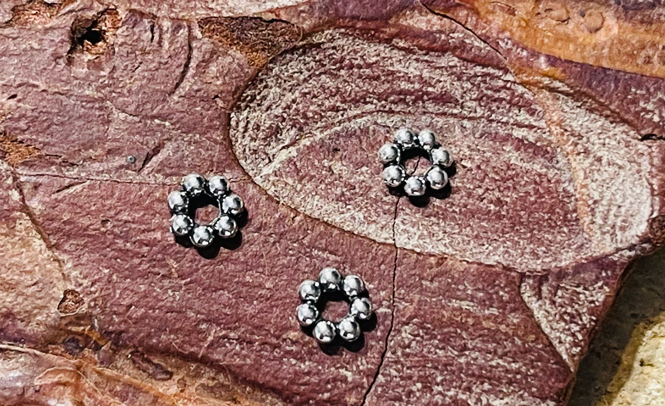 Lot de 20 intercalaires Fleur 5 mm pour bracelet – Image 2