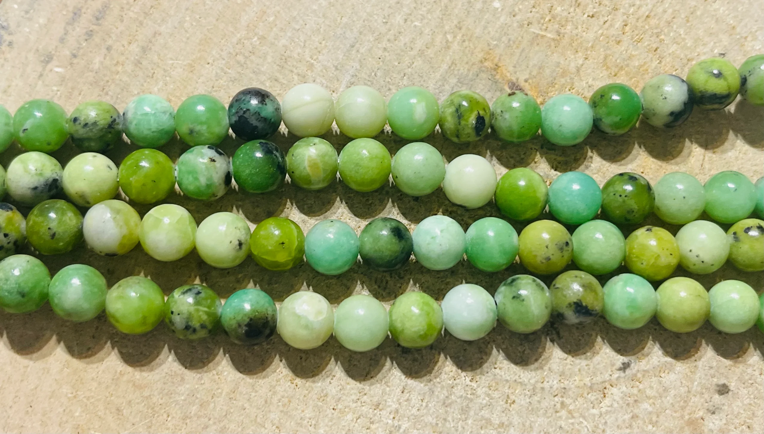 Perles en pierre naturelle Serpentine en 8 mm – Image 2