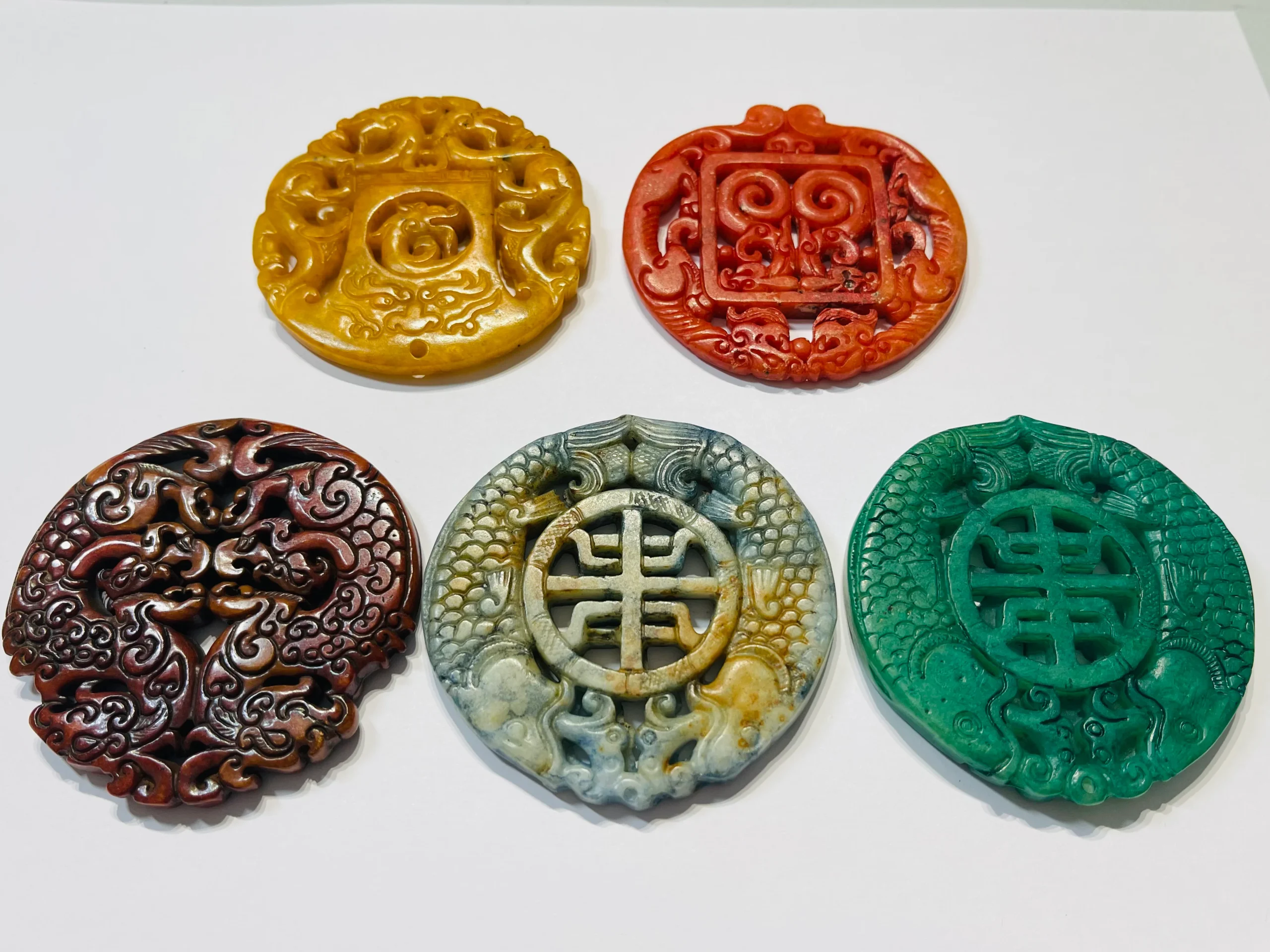 Pendentif Amulette en Jade – Image 3