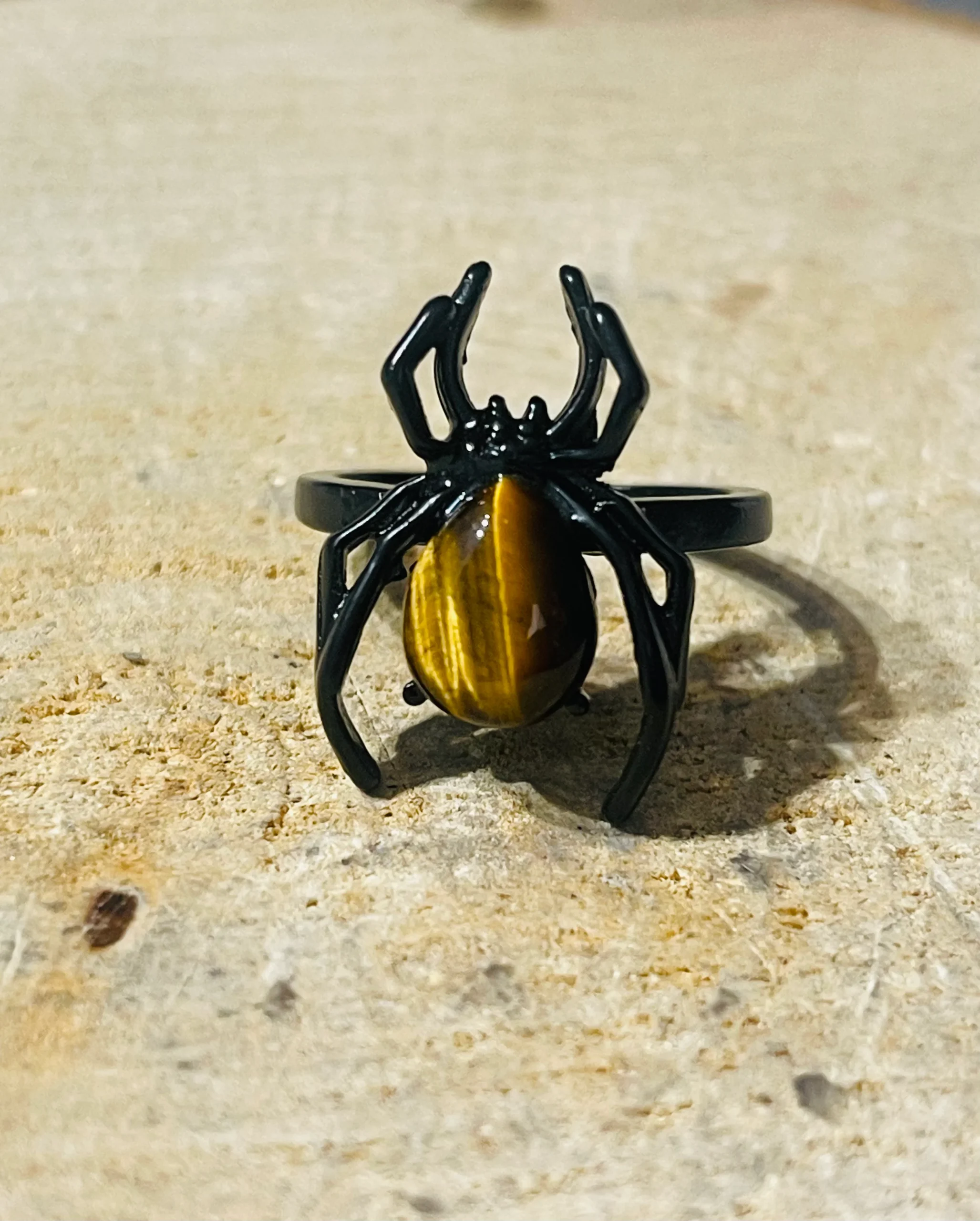 Bague Araignée en Oeil de tigre, Taille 53-59 (réglable) – Image 3
