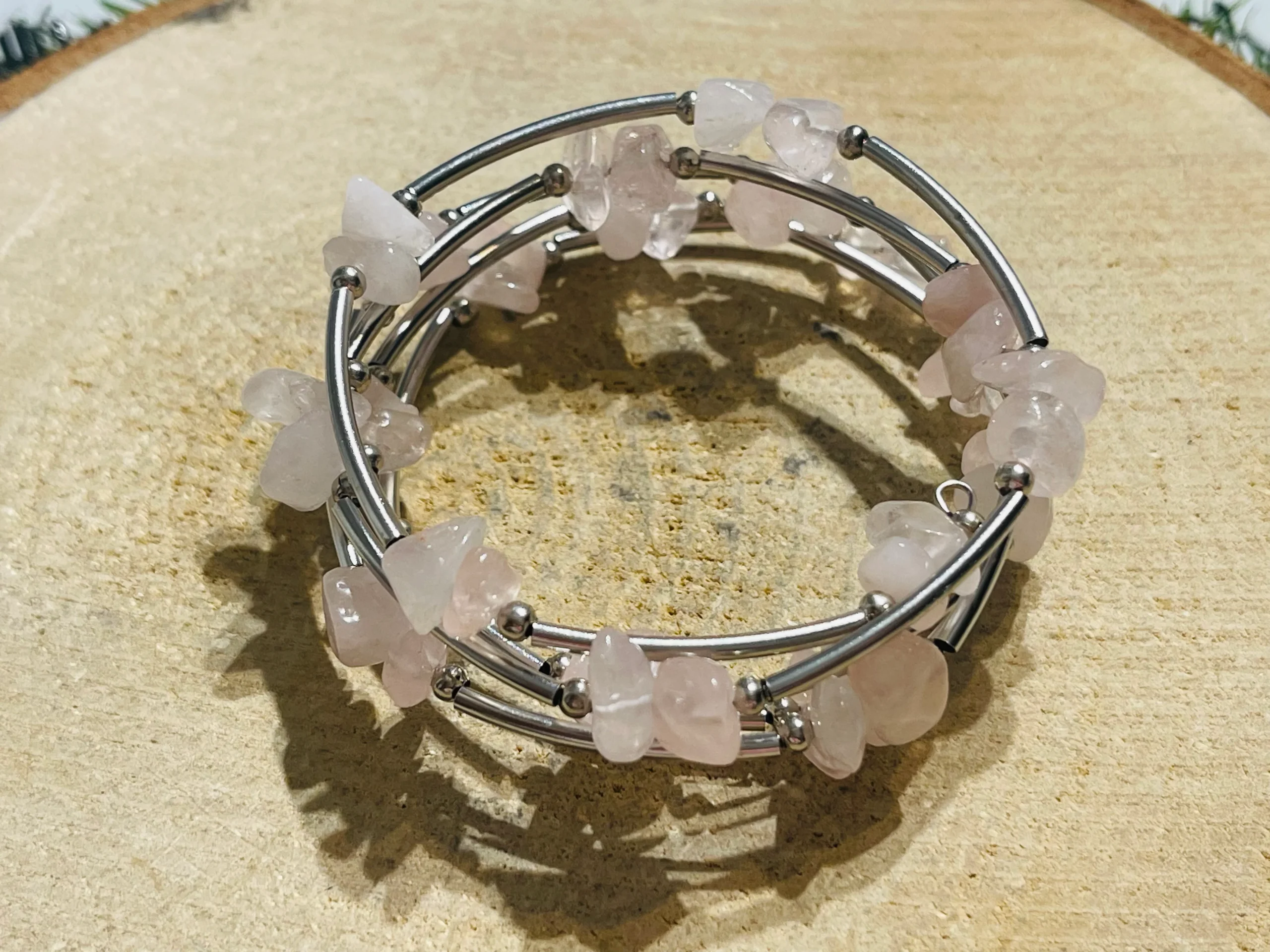 Lot de 5 Bracelets fil à mémoire en perles naturelles en Quartz rose (10) – Image 3