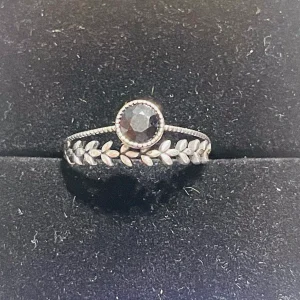 Bague en Argent 925 sertie d’un Spinelle , Taille réglable
