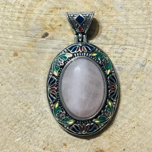Pendentif en Quartz rose et en émaux