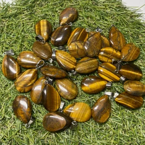 Pendentif en Å’il de tigre