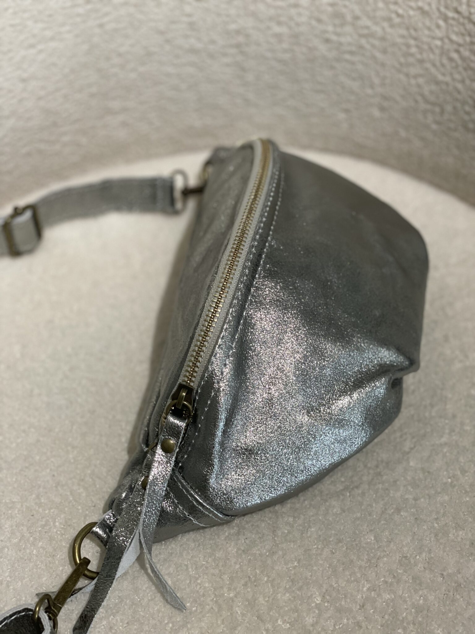 Banane Argent Foncé – Image 5