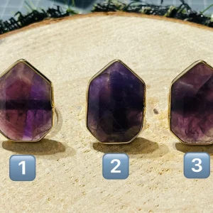 Bague sertie d’Amethyste dorée, taille réglable