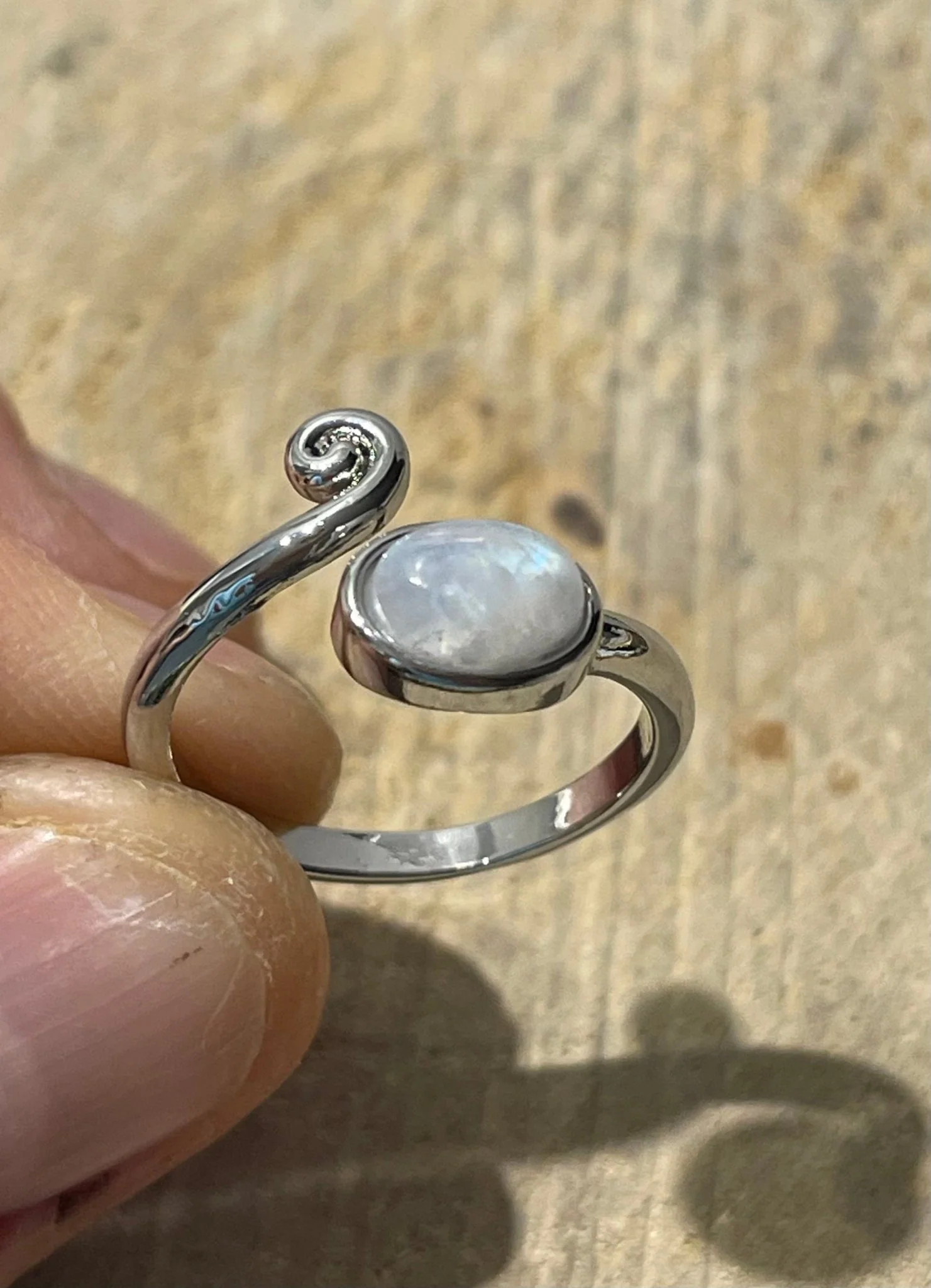 Bague vague en Péristérite ovale, Taille réglable – Image 2