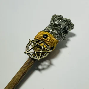 Baguette magique de sorcière en Pyrite brute