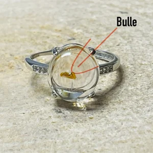 Exceptionnelle Bague en Quartz de pétrole enhydro (bulle d’eau) en Argent 925, taille réglable.
