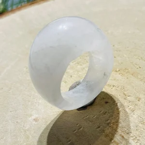 Grosse Bague en Cristal de roche, taille 57