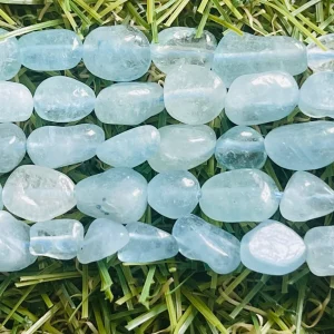 Perles naturelles en Aigue marine en Nuggets de 5-8mm