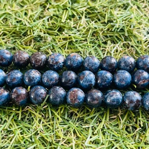 Perles naturelles en Pegmatite en 8 mm