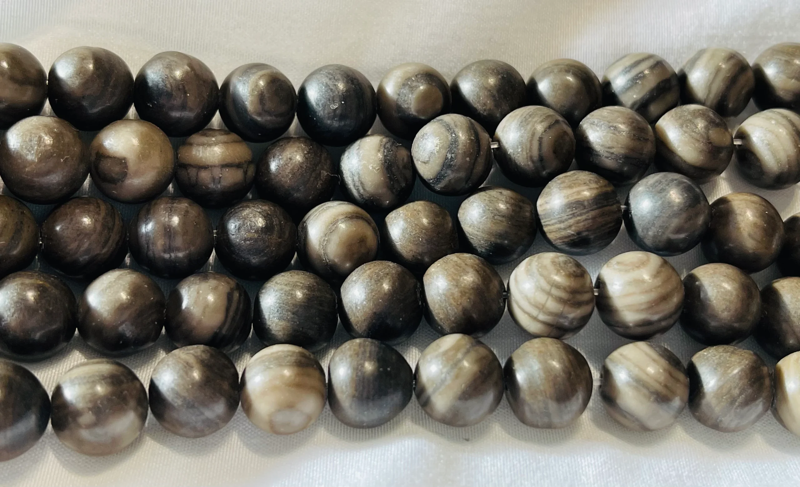 Perles naturelles Pierre de dentelle en Bois en 8 mm – Image 3