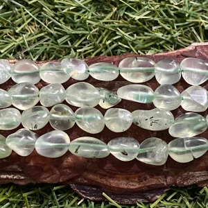 Perles naturelles en Prehnite en Nuggets de 5 - 10 mm