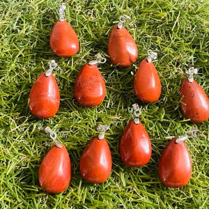 Pendentif en Jaspe rouge goutte d’eau