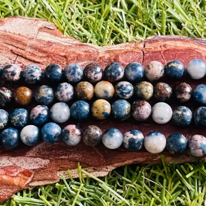 Perles naturelles en Pegmatite en 6 mm