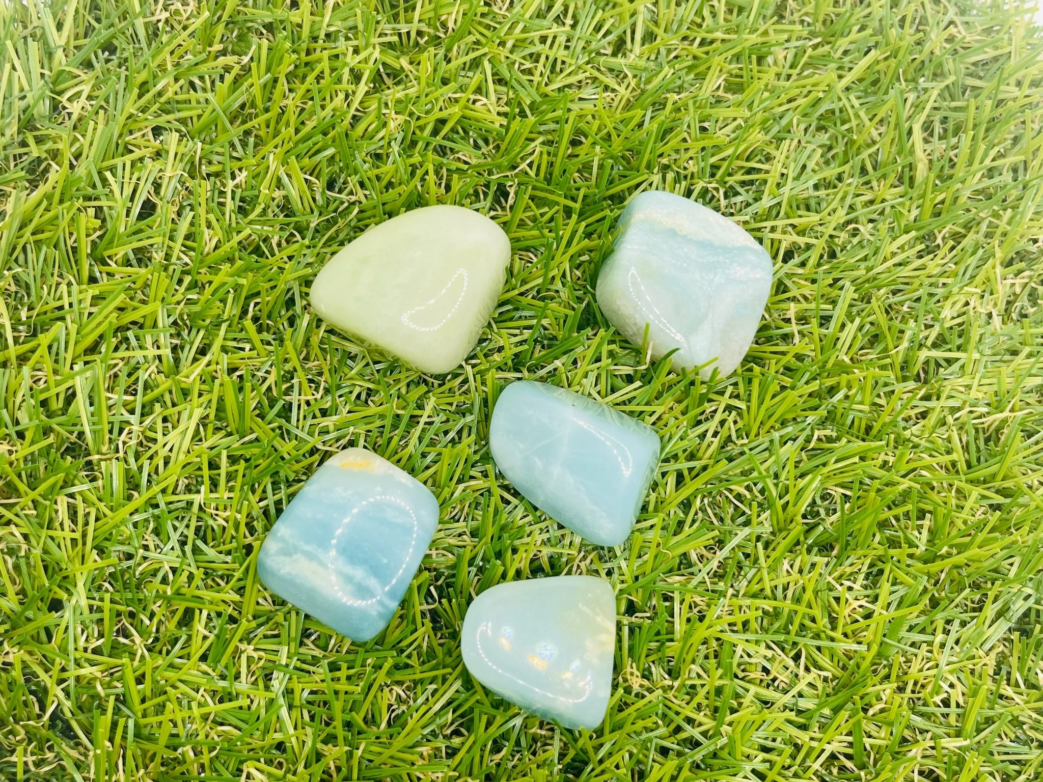 Lot de 5 pierres roulées naturelles en Amazonite indienne – Image 3