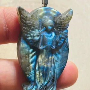 Pendentif en Labradorite en forme d’ange (2)