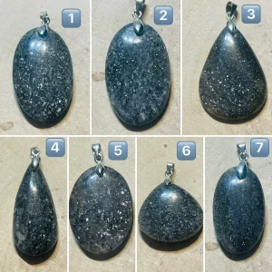 Pendentif en Pierre de soleil noire (black sunstone)