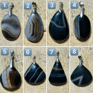 Pendentifs en Agate à bandes au choix (2)