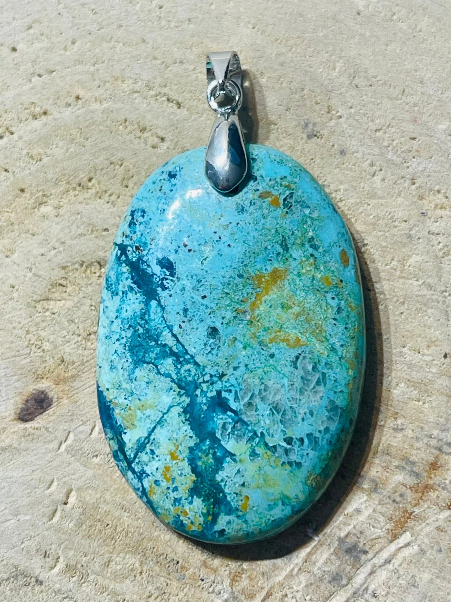 Pendentifs en Chrysocolle de Tanzanie au choix – Image 3