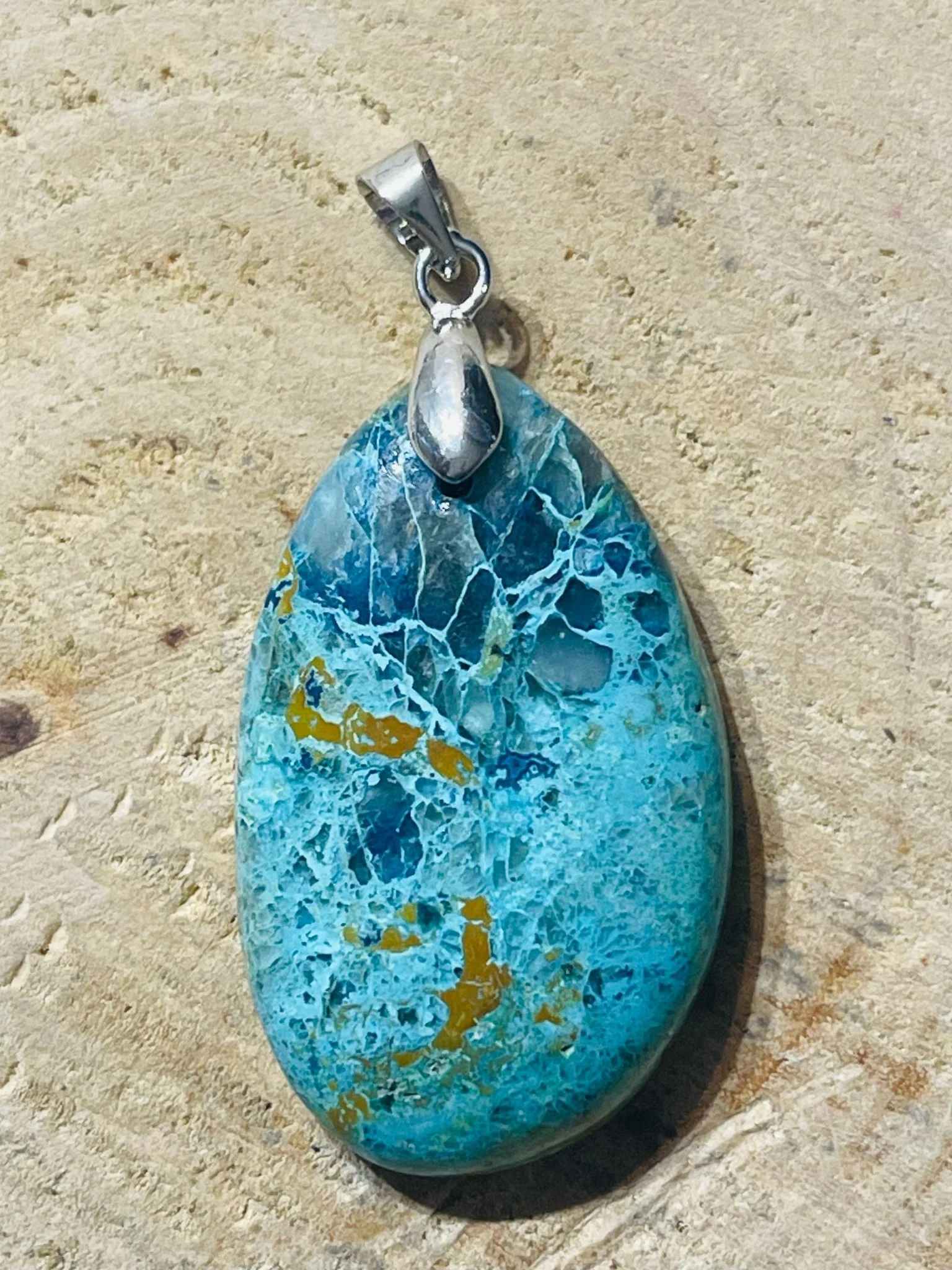 Pendentifs en Chrysocolle de Tanzanie au choix – Image 5