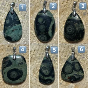 Pendentifs en Jaspe Kambaba au choix (3)