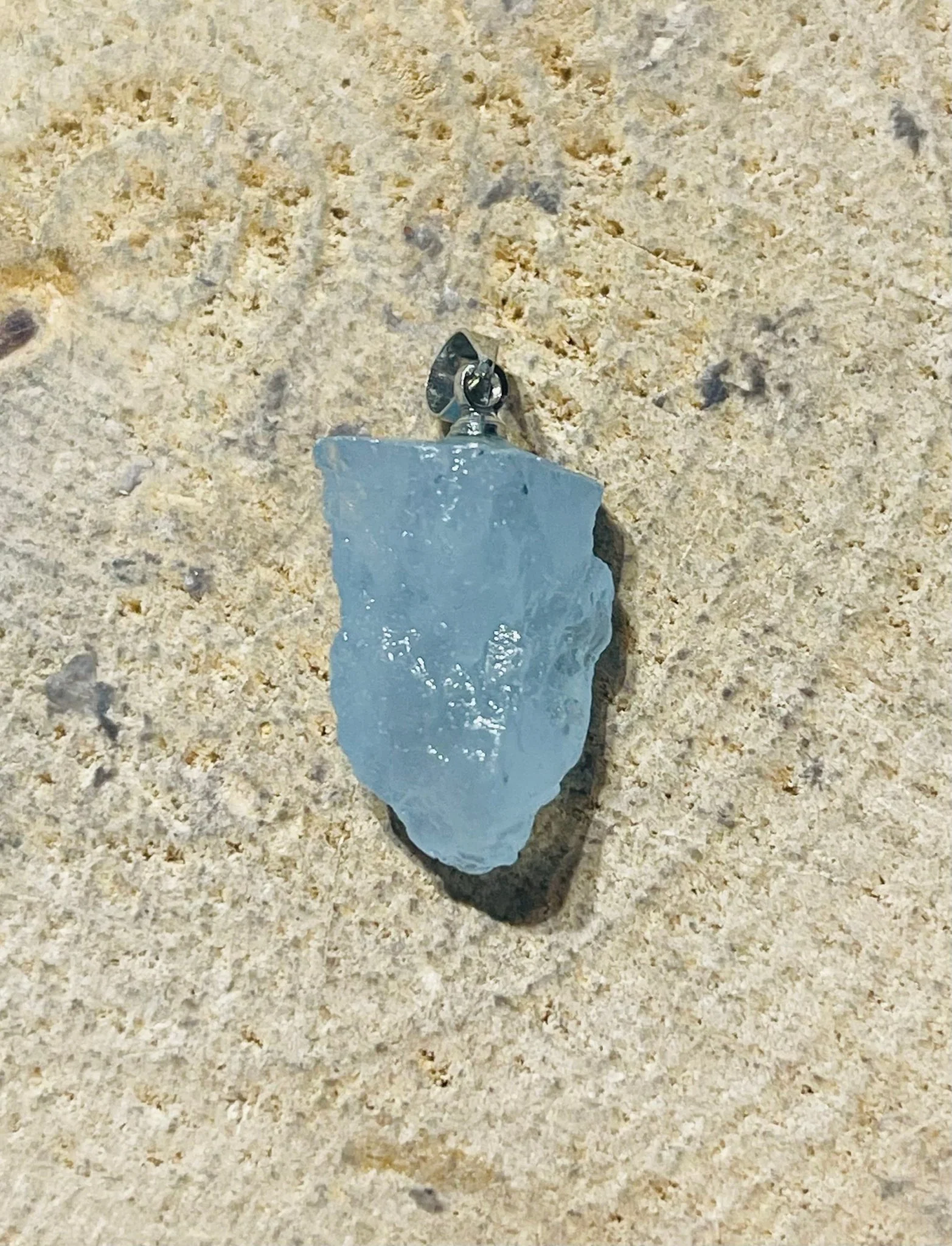 Pendentifs en pierre naturelle Aigue marine brute au choix (1) – Image 8