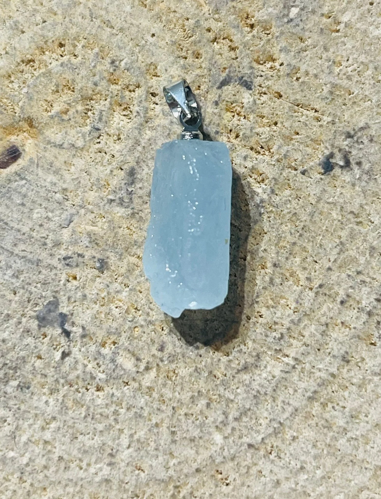 Pendentifs en pierre naturelle Aigue marine brute au choix (1) – Image 6